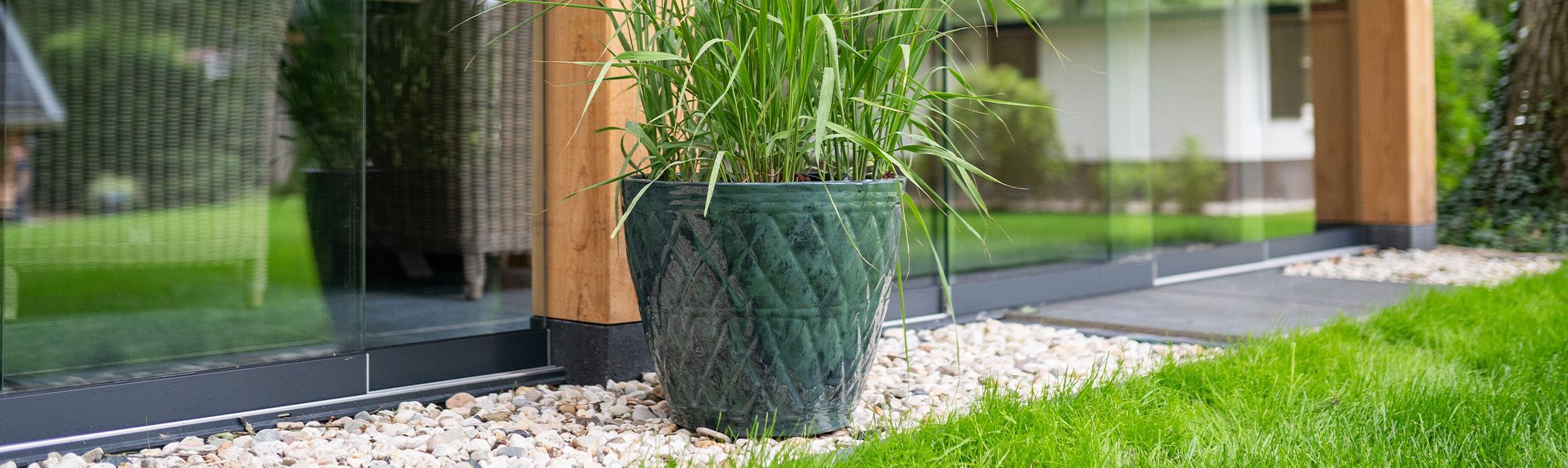 TS Collection outdoor pots
